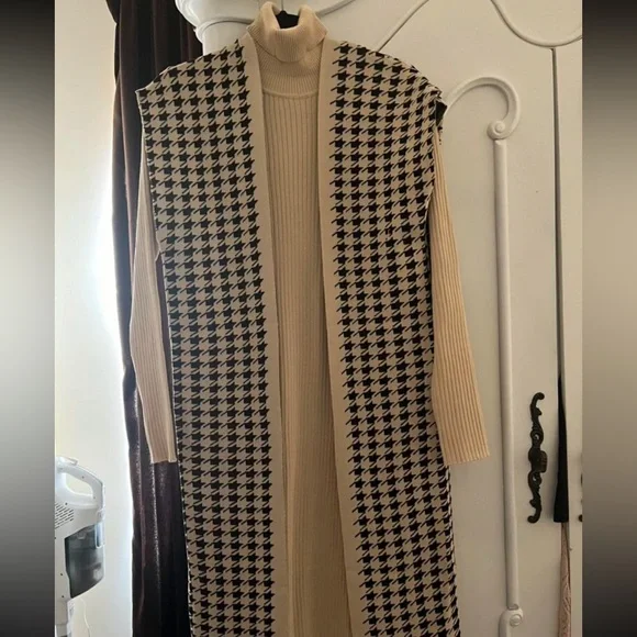 Beige and Black Houndstooth Long Cardigan Dress - Picture 13 of 14